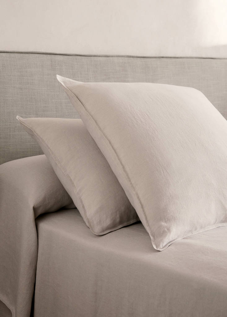Washed linen pillowcase 45x110 cm — Beige