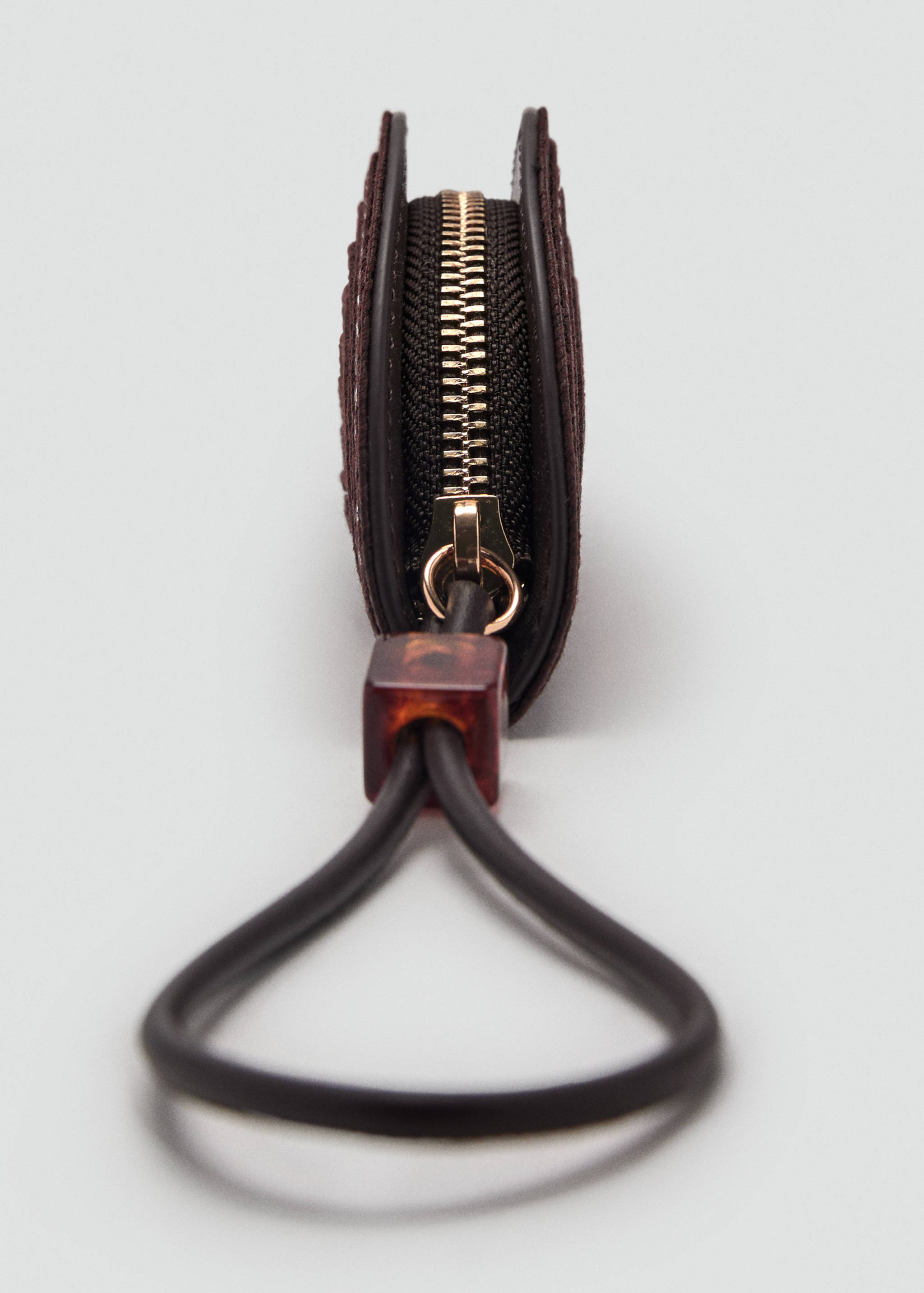 Natural fibre mini-toiletry bag with bead detail - Details of the article 1