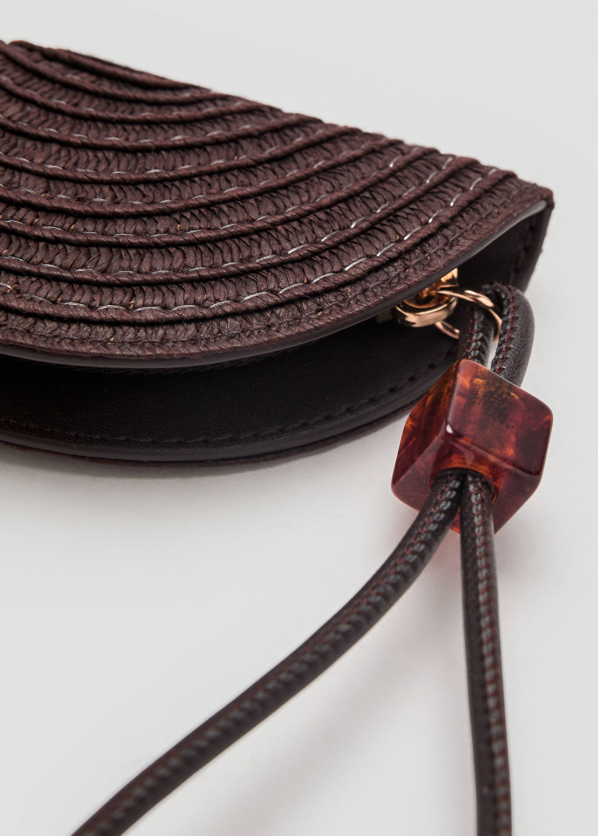 Natural fibre mini-toiletry bag with bead detail - Details of the article 2