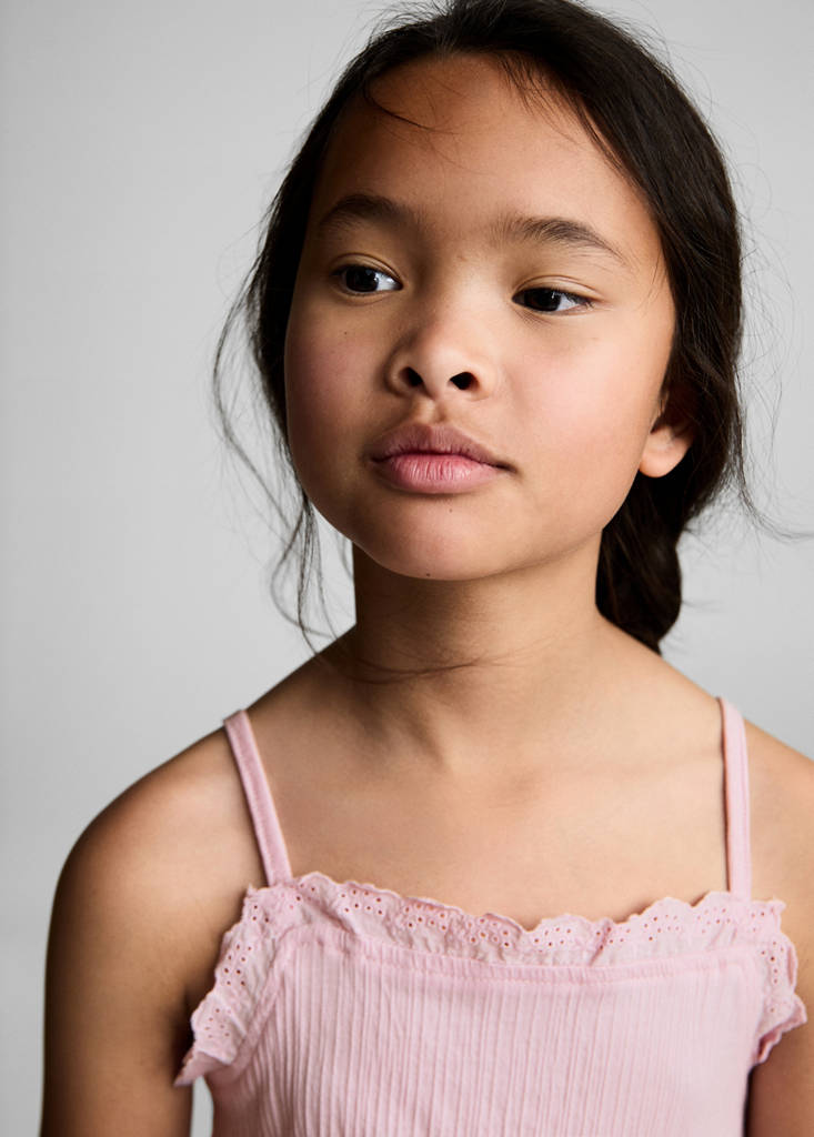 Top with Swiss embroidery detail — Pink