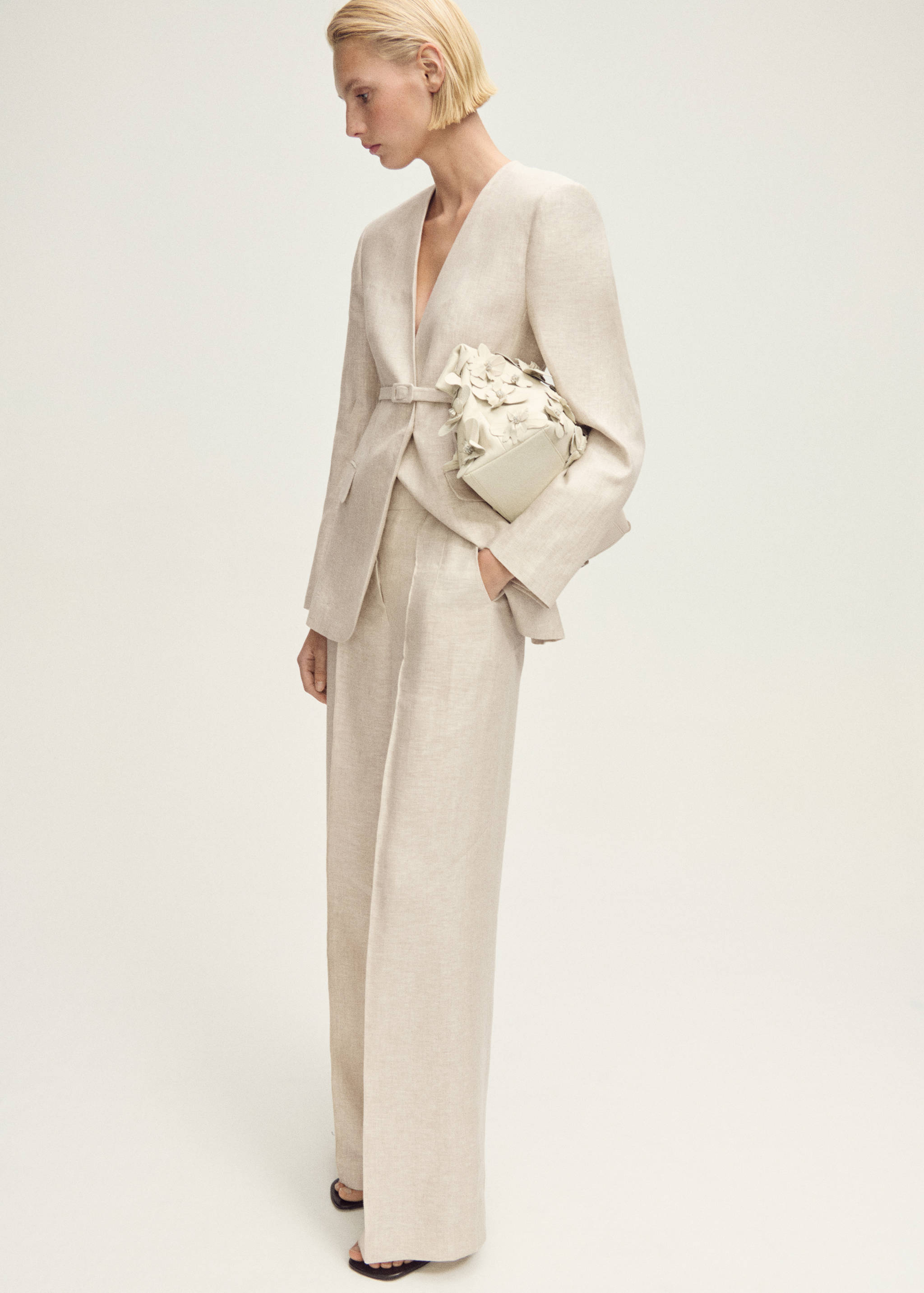 Linen suit trousers - General plane