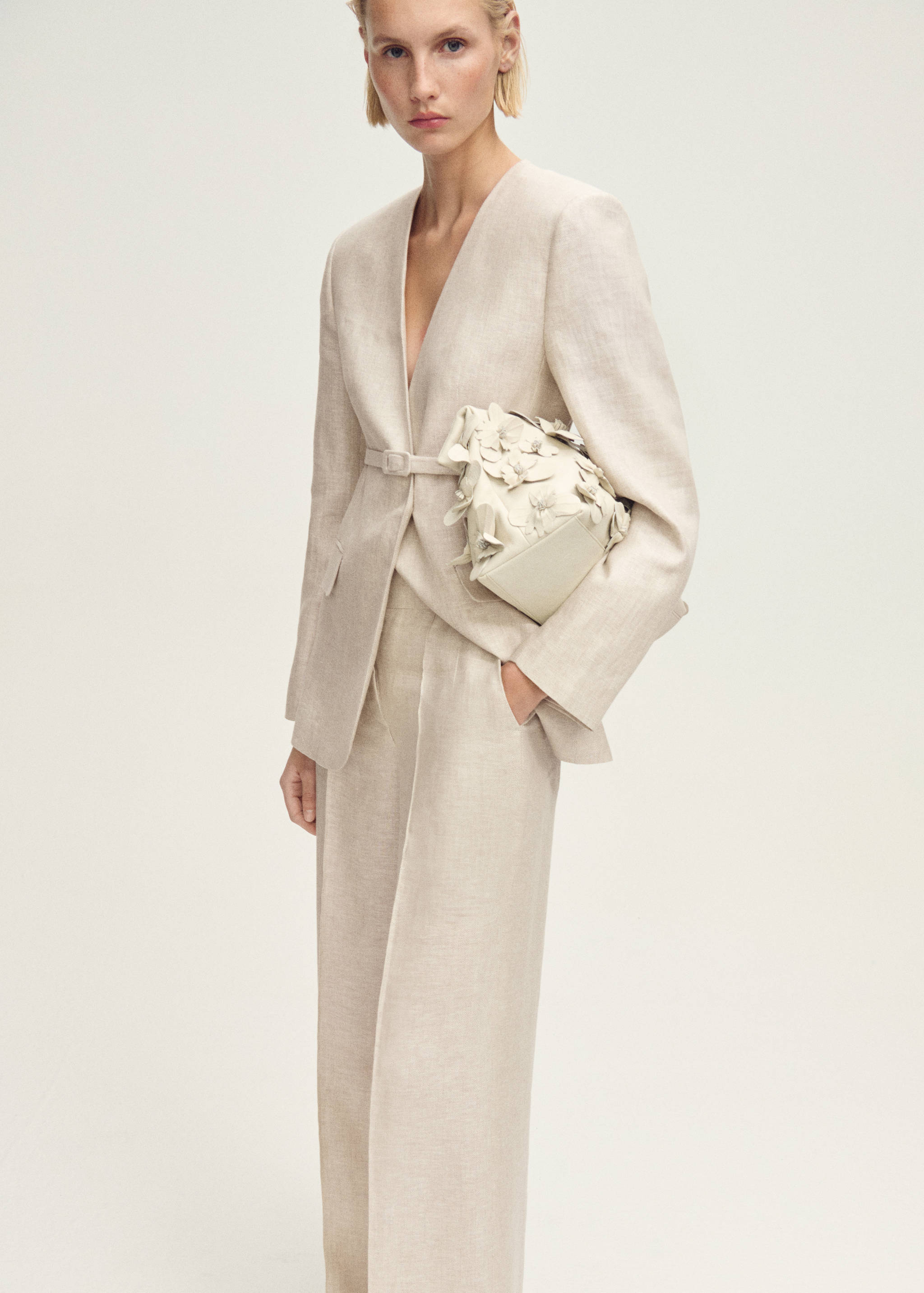 Linen suit trousers - Details of the article 1