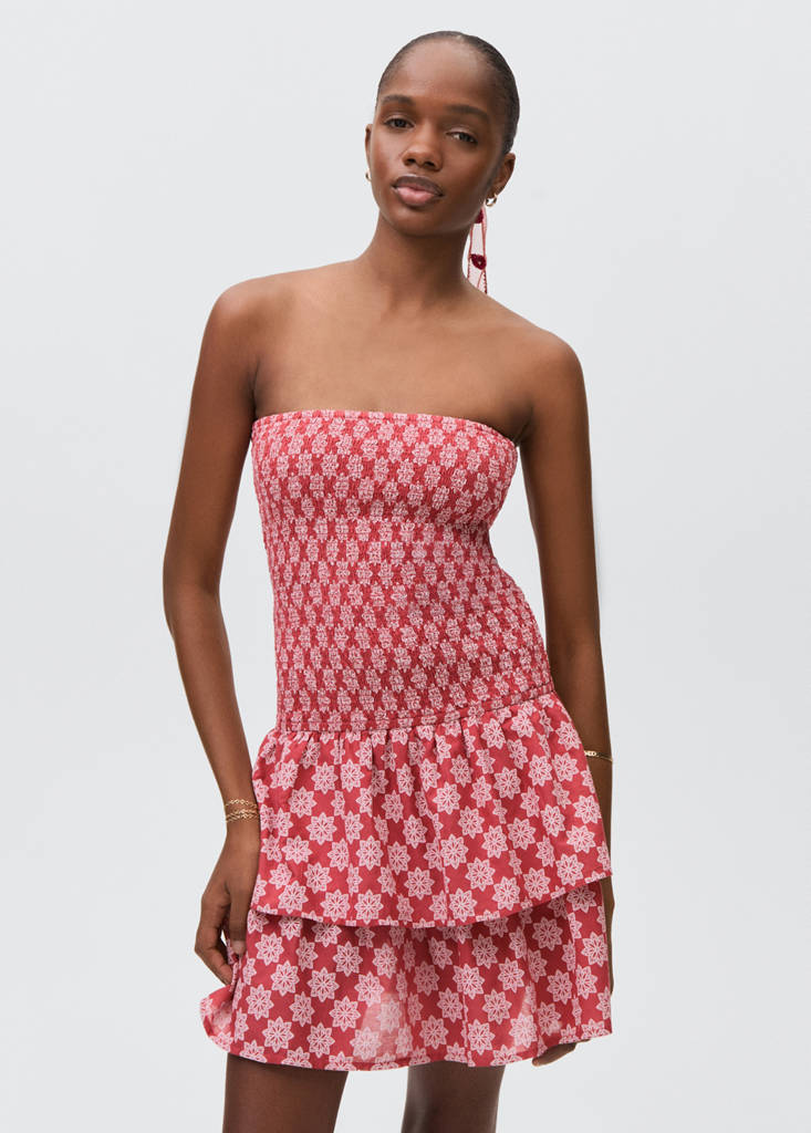 Ruffled dress — Strawberry