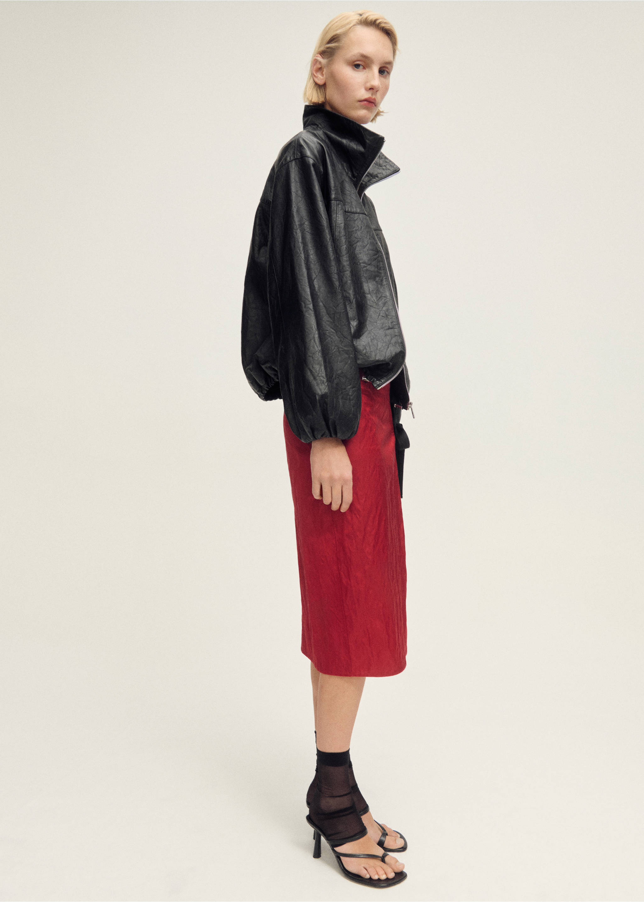 Oversized leather jacket - Details of the article 2, Black. Ref: 87097710-00.