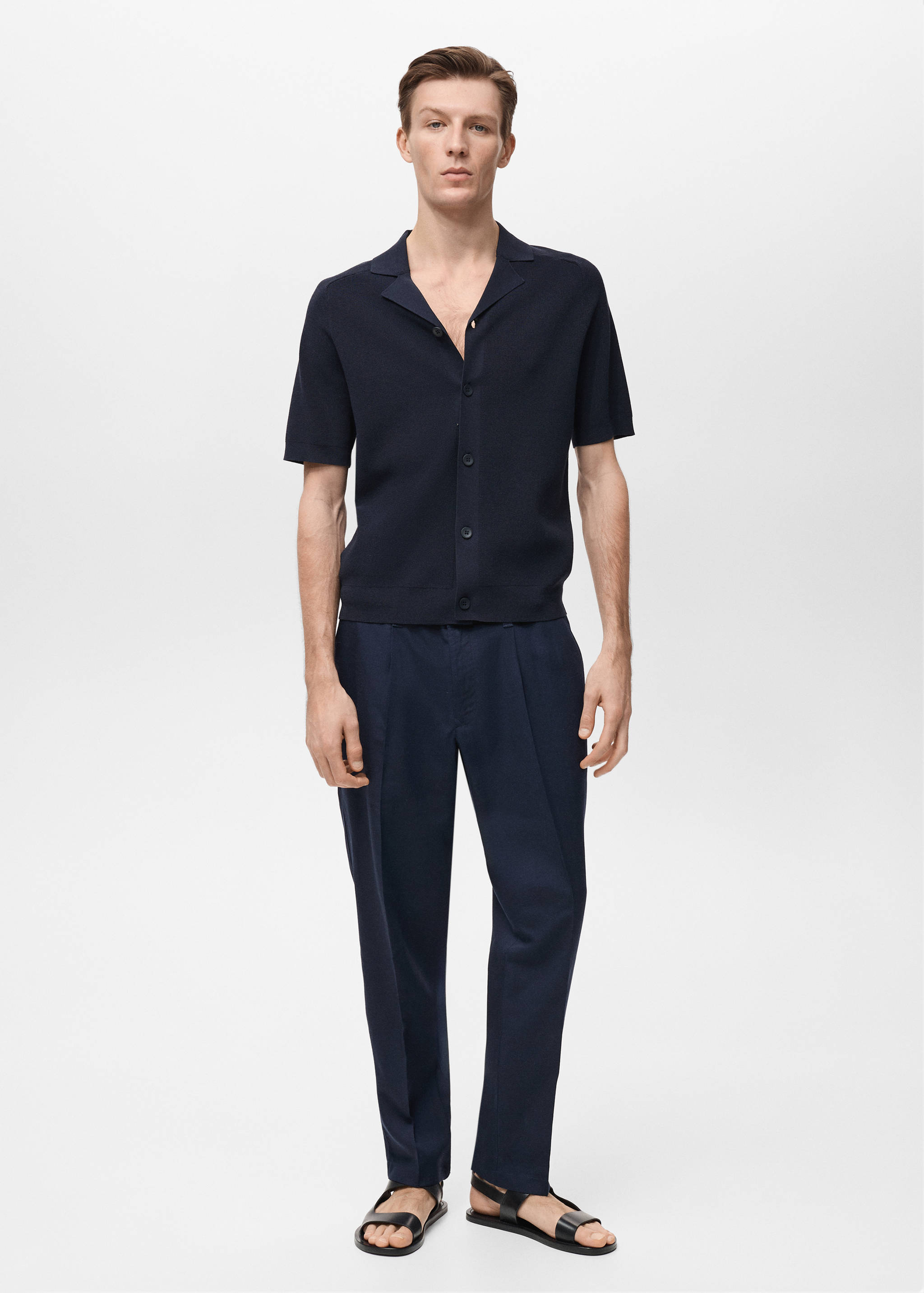 Рубашка из тонкого трикотажа - Общий план