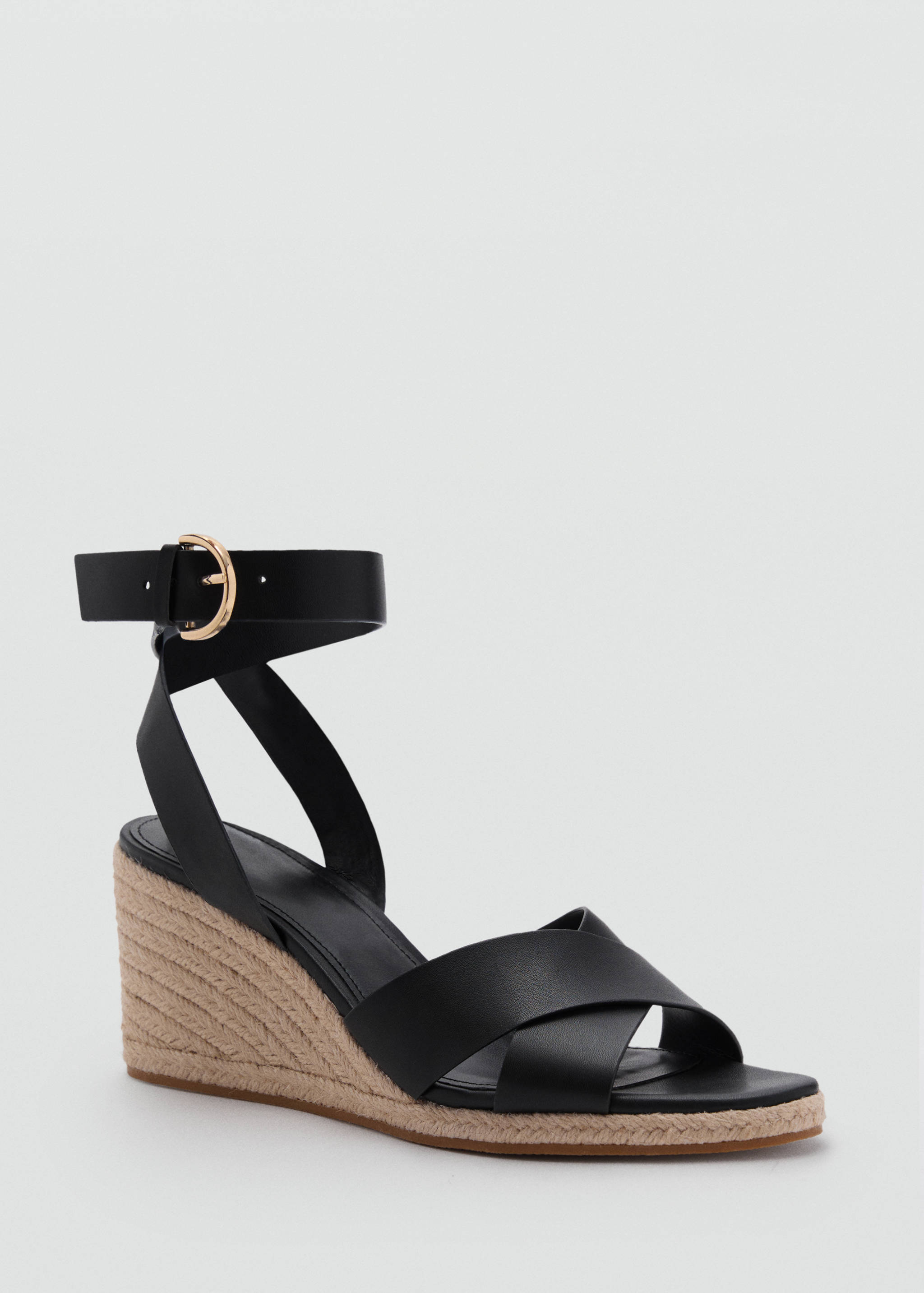 Wedge sandals with crisscross straps - Medium plane