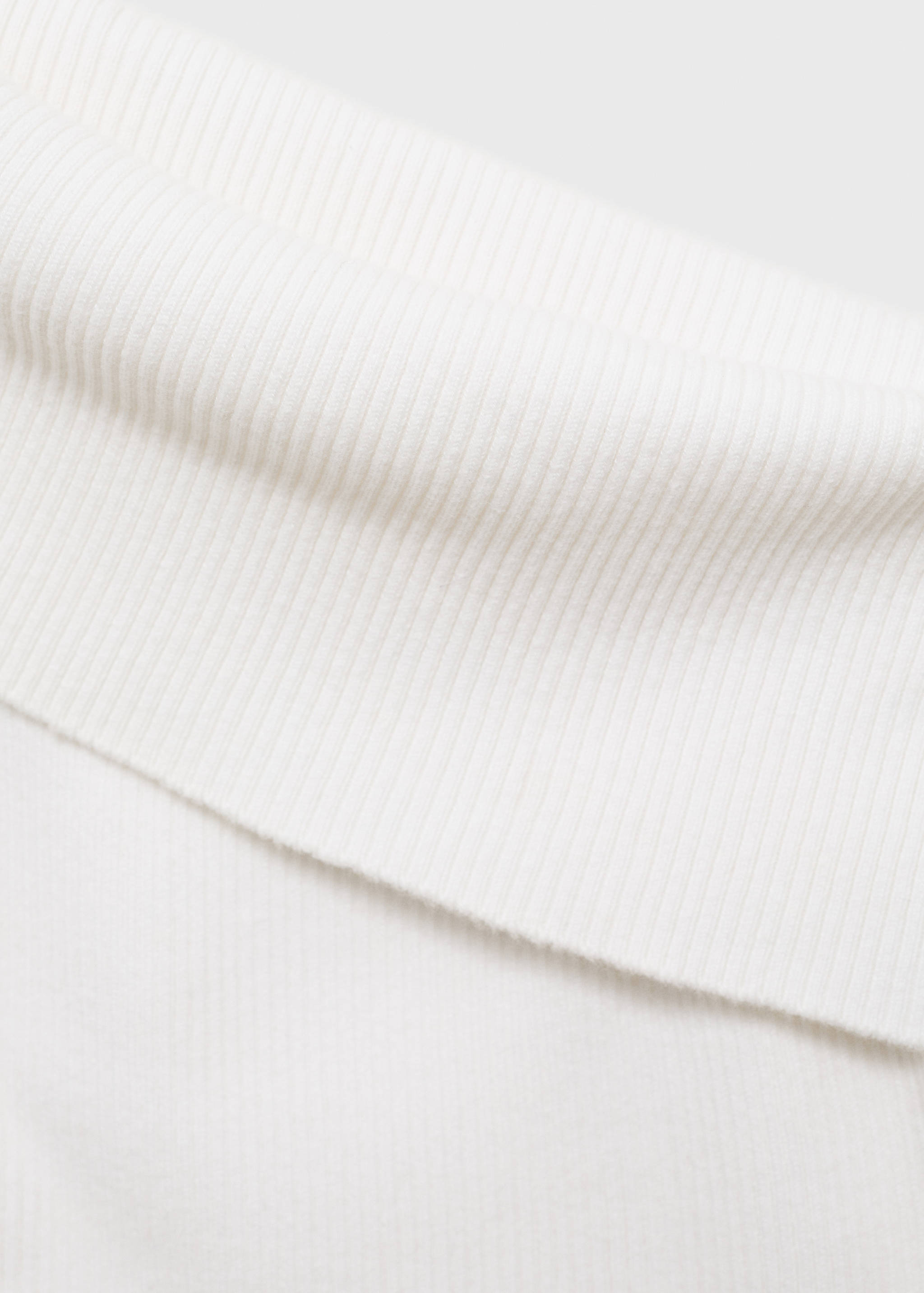 Asymmetrical off-the-shoulder top - Details of the article 8