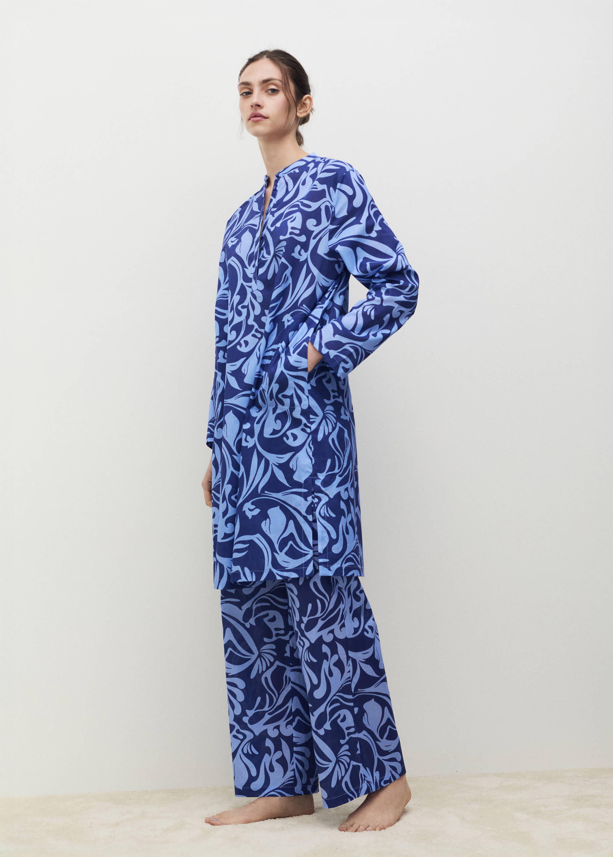 Baumwoll-Kaftan mit zweifarbigem Print - Allgemeine Ansicht