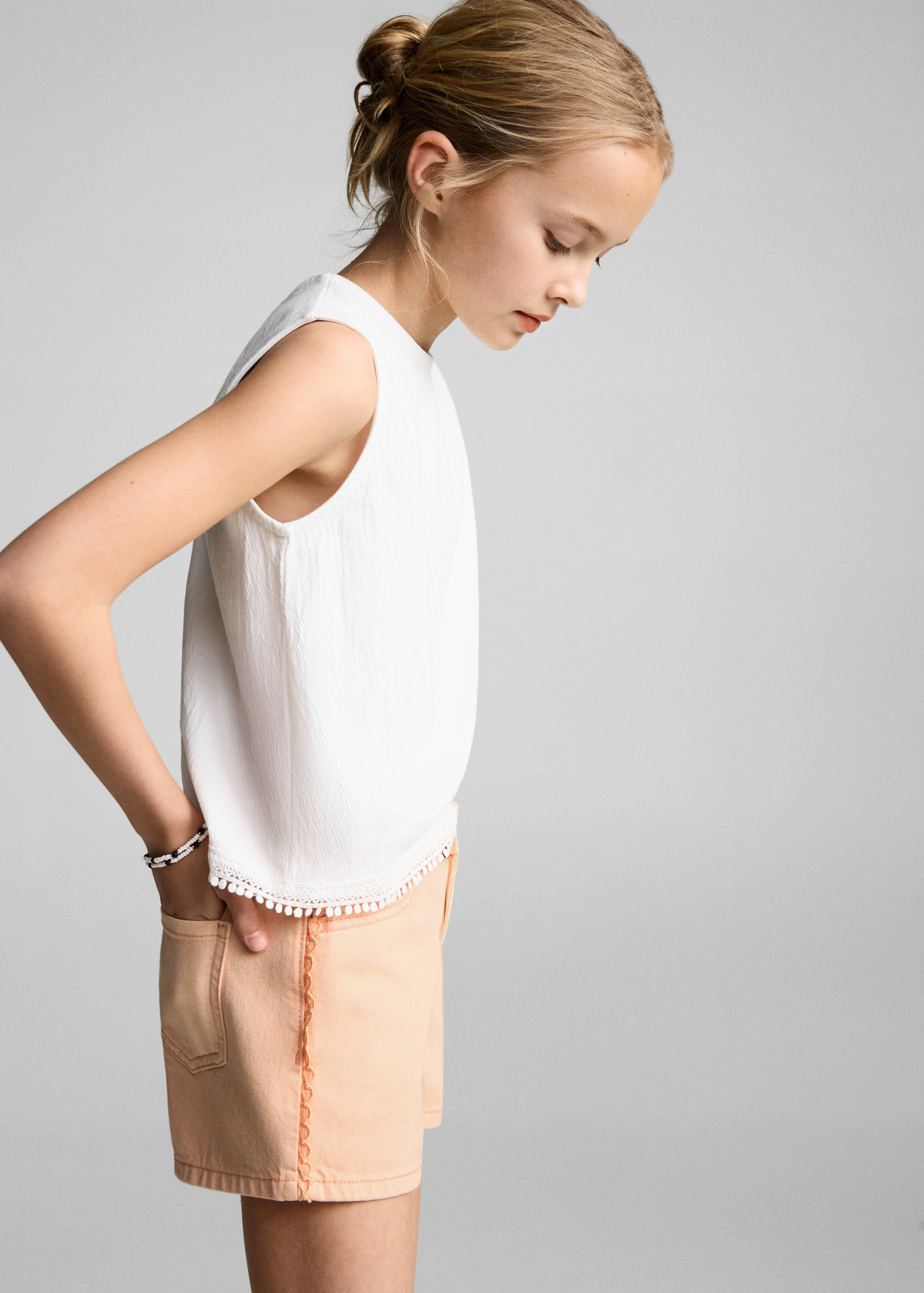 Denim shorts with side detail - Details of the article 1