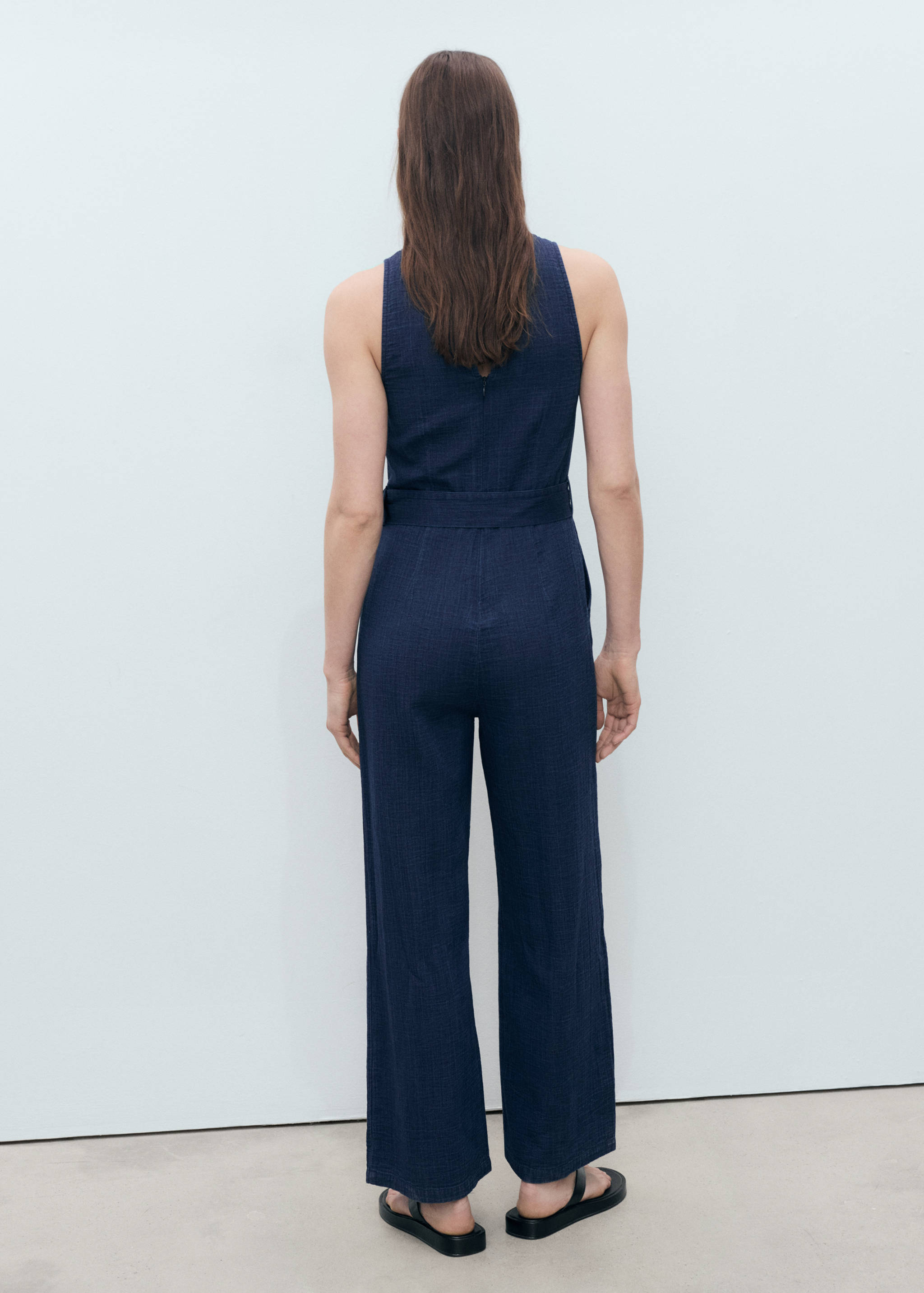 Flowy denim jumpsuit with belt - Reverse of the article