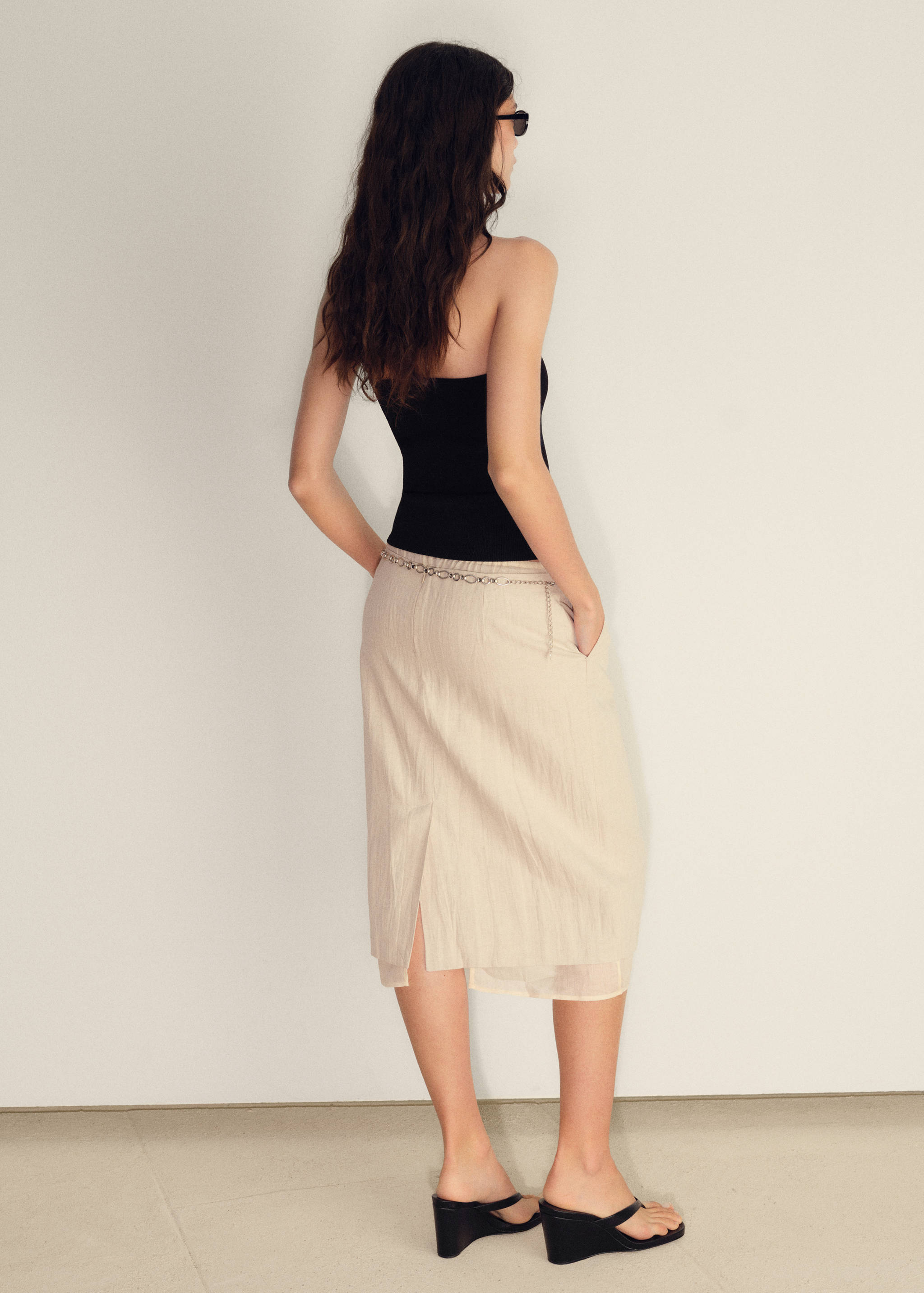 Neckholdertop aus Rippstrick - Rückseite des Artikels