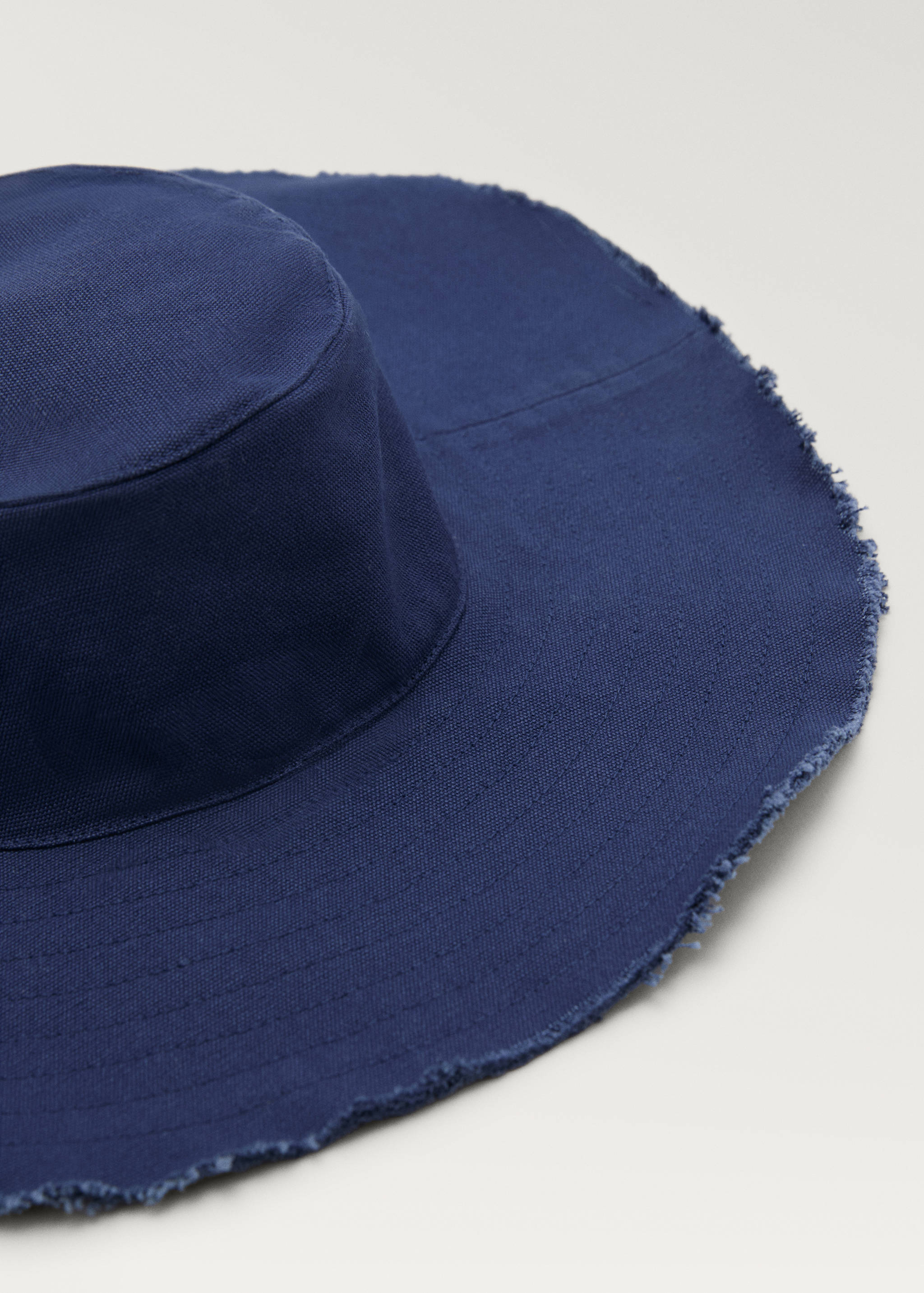 Plain cotton beach hat - Details of the article 1