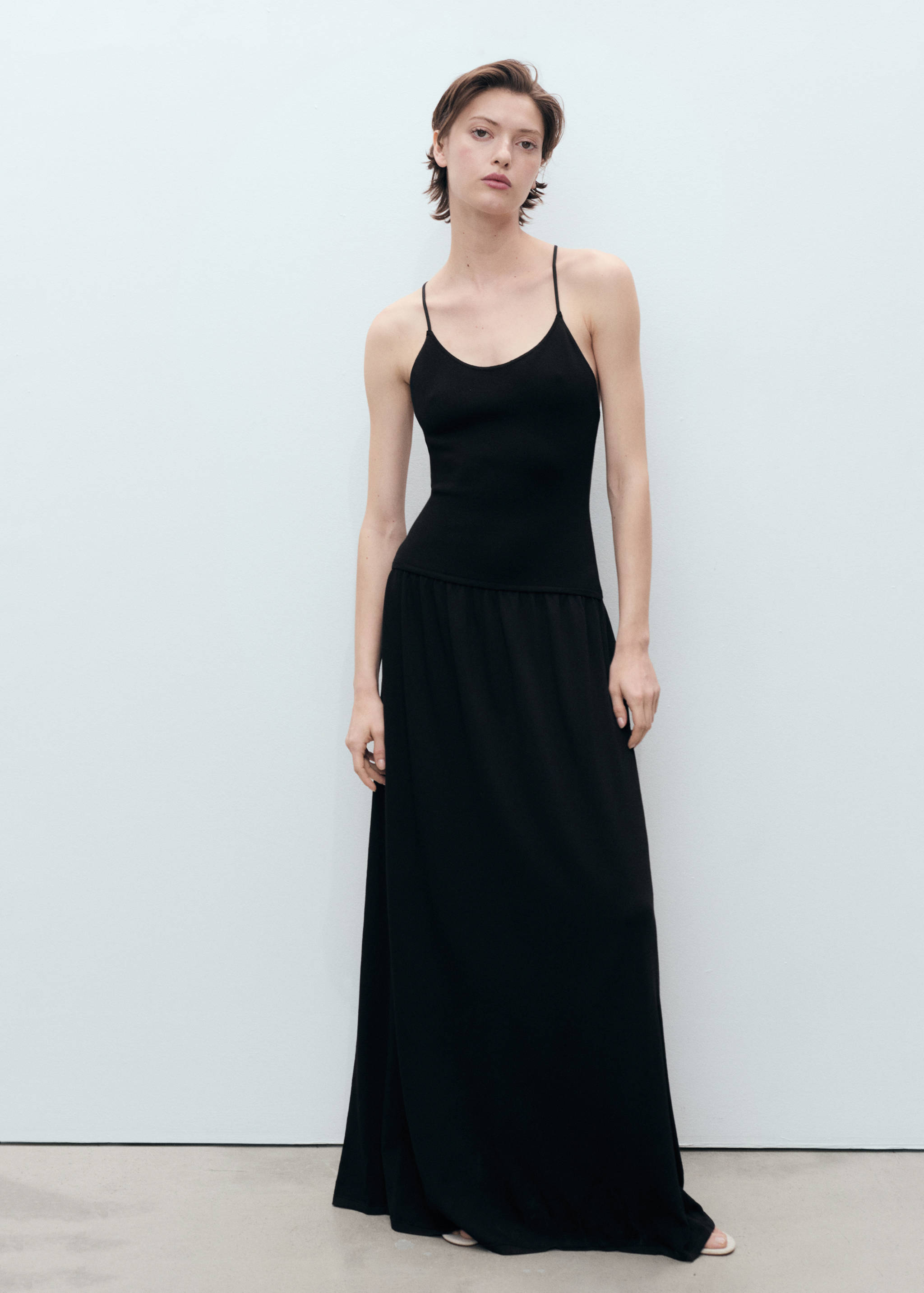 Cross-back knitted dress - General plane