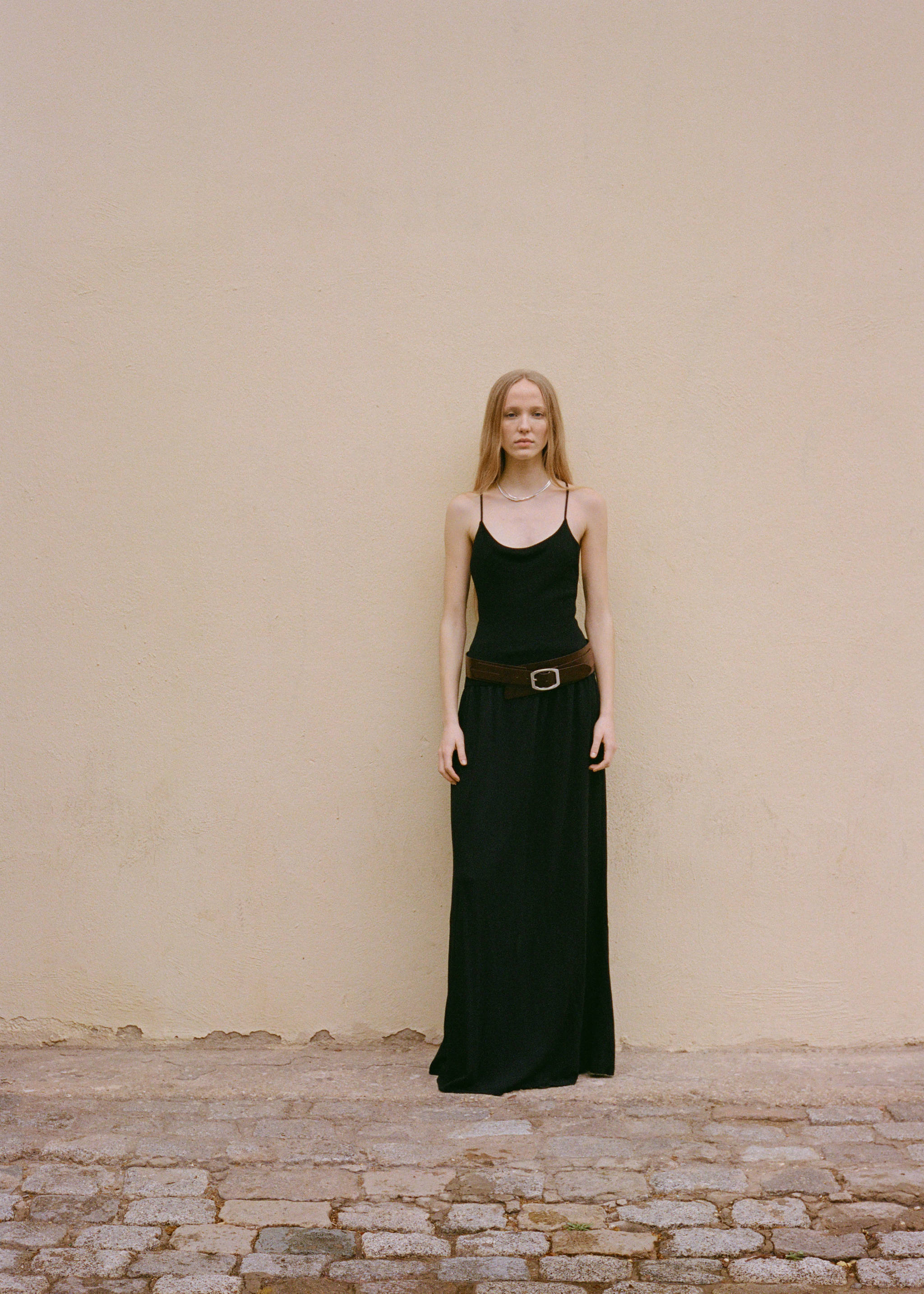 Cross-back knitted dress - Details of the article 6