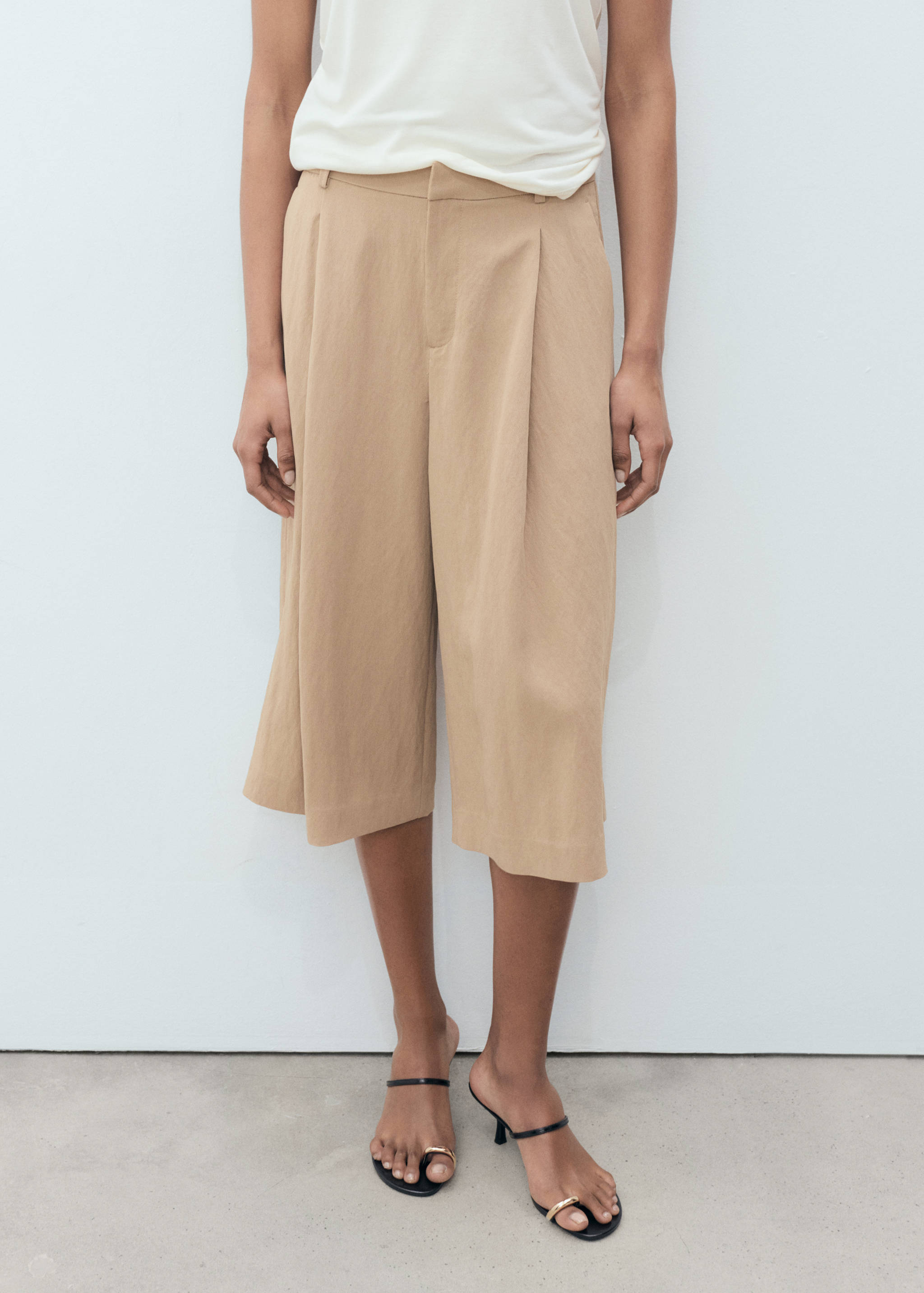 Lyocell pleated bermuda shorts - Medium plane