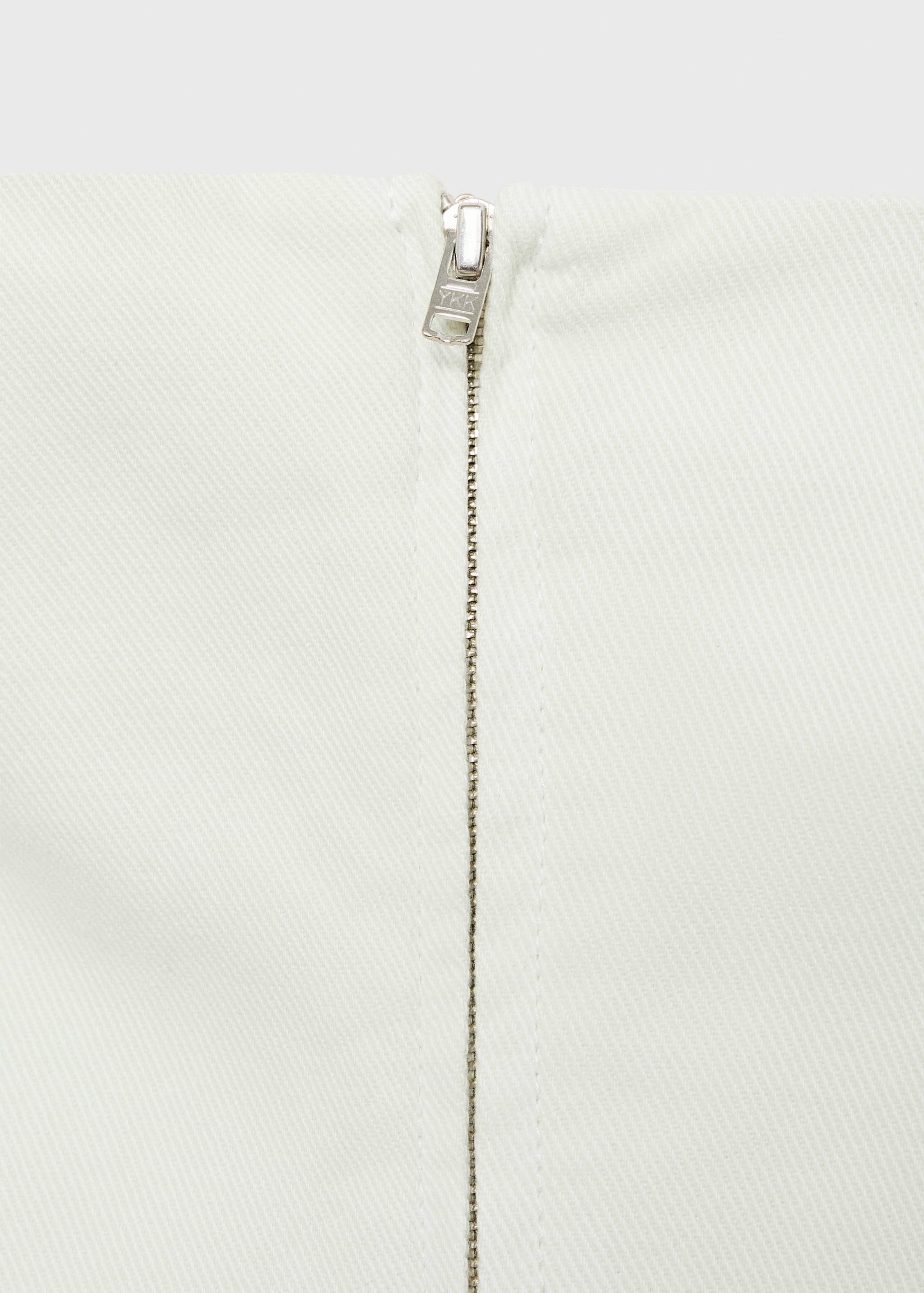 Utsvängd topp utan axelband - Detaljer om artikeln 0