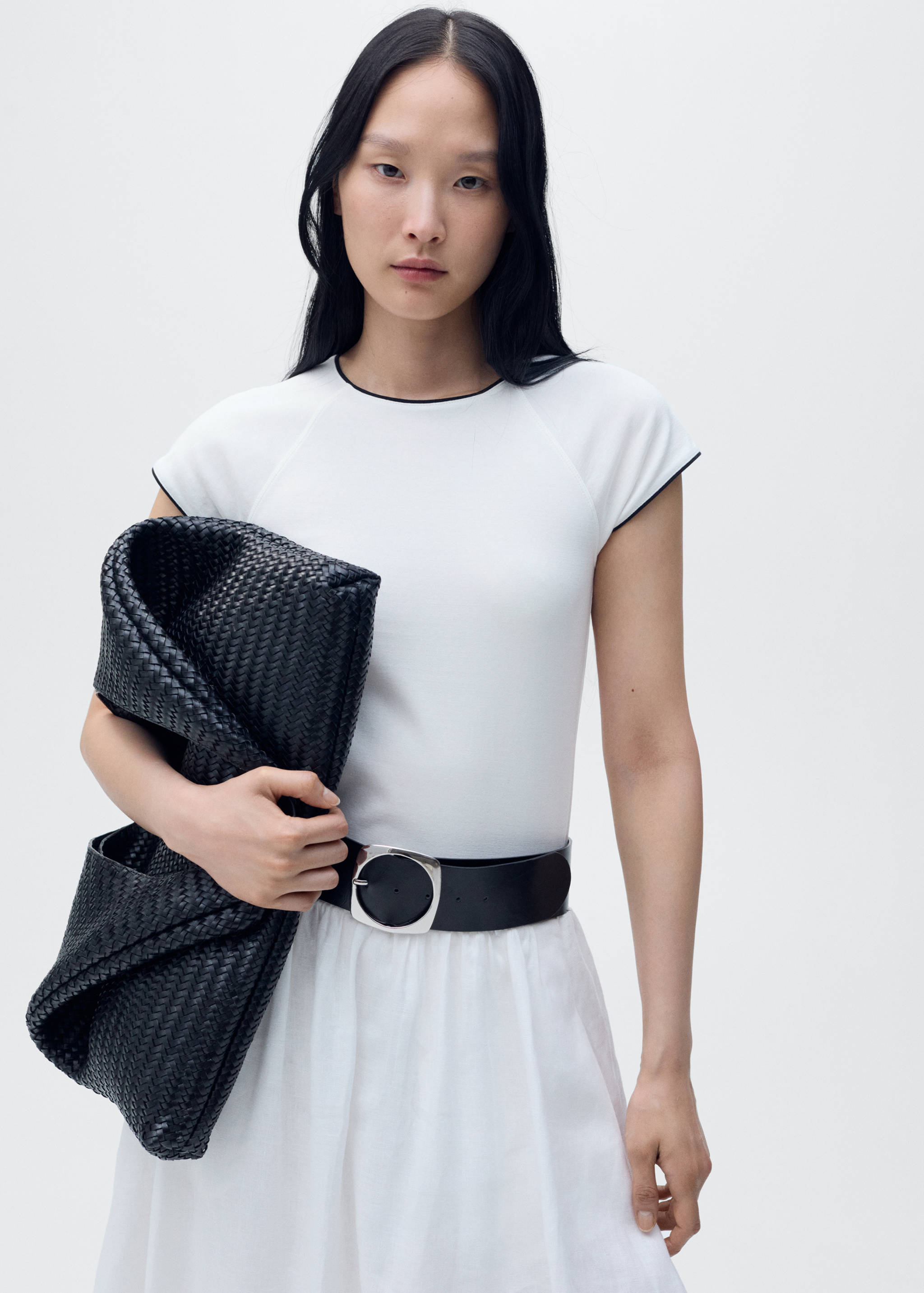 Baumwoll-T-Shirt mit Kontrastborten - Mittlere Ansicht