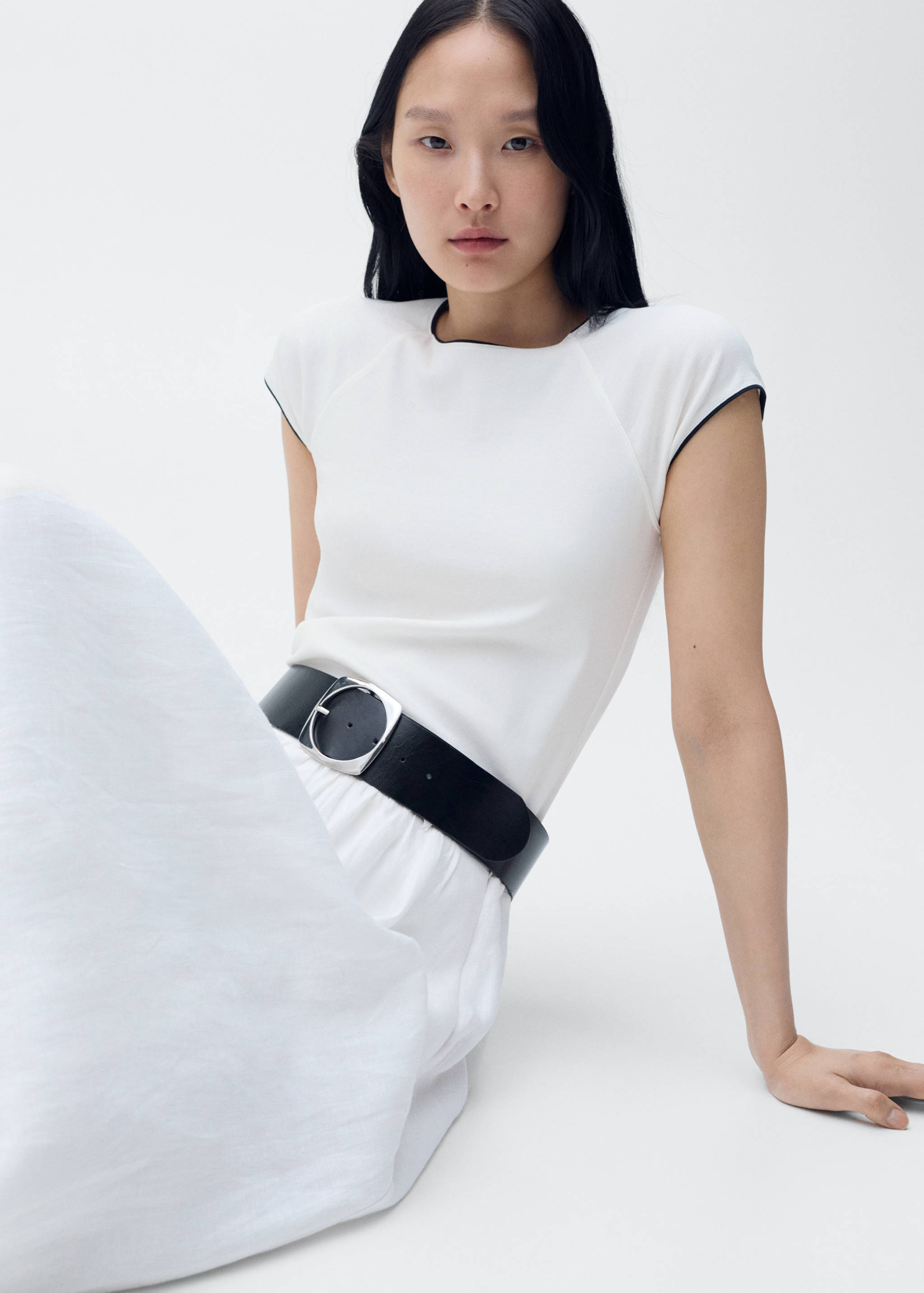 Baumwoll-T-Shirt mit Kontrastborten - Detail des Artikels 2