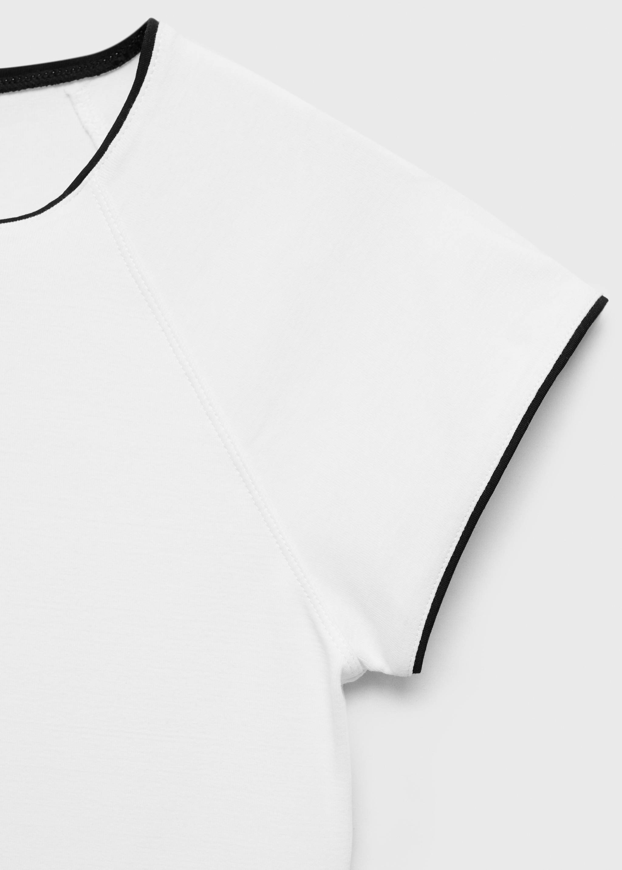 Baumwoll-T-Shirt mit Kontrastborten - Detail des Artikels 8