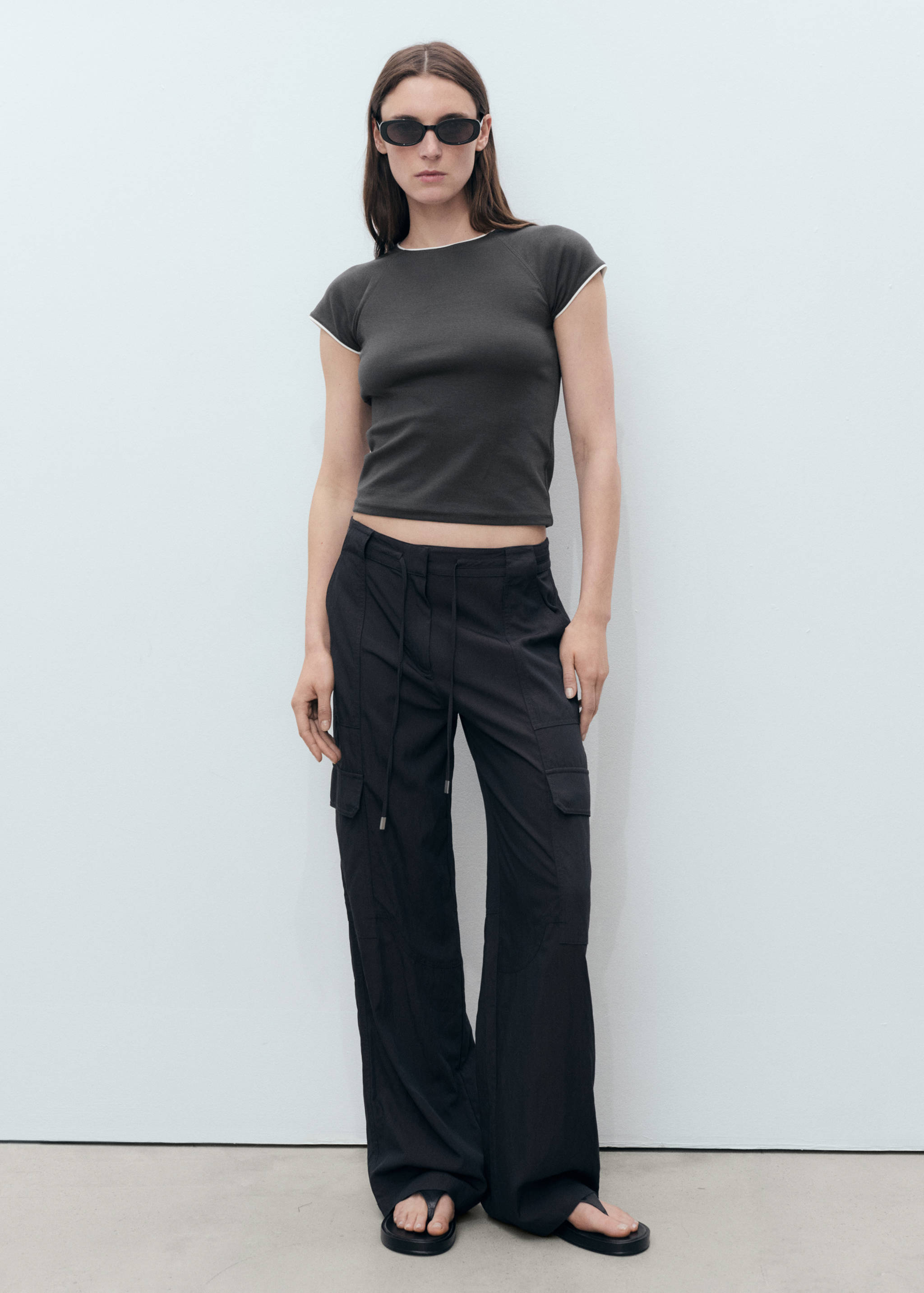 Cotton t-shirt with contrasting trim - General plane