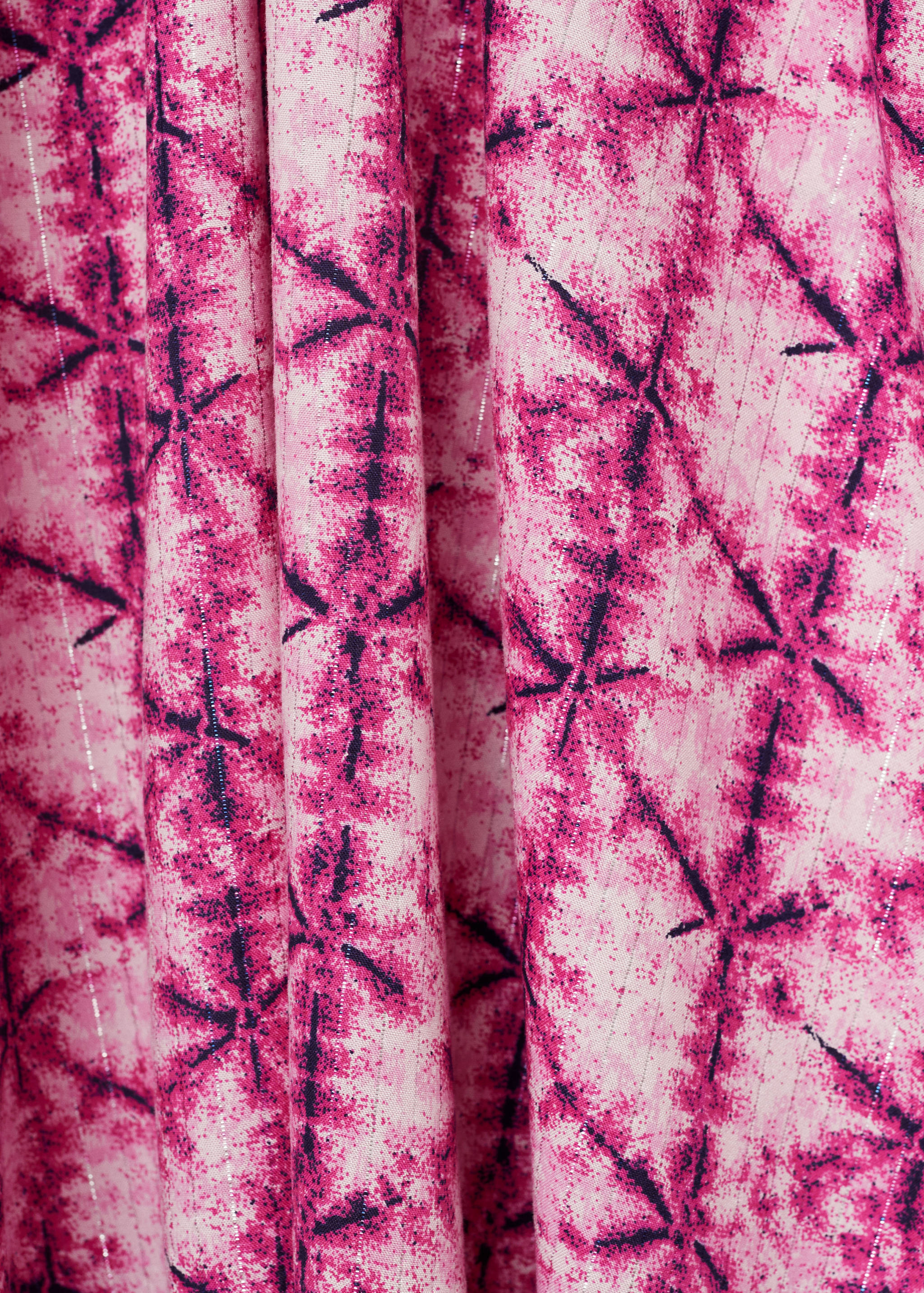 Long dress with open back - Details of the article 0