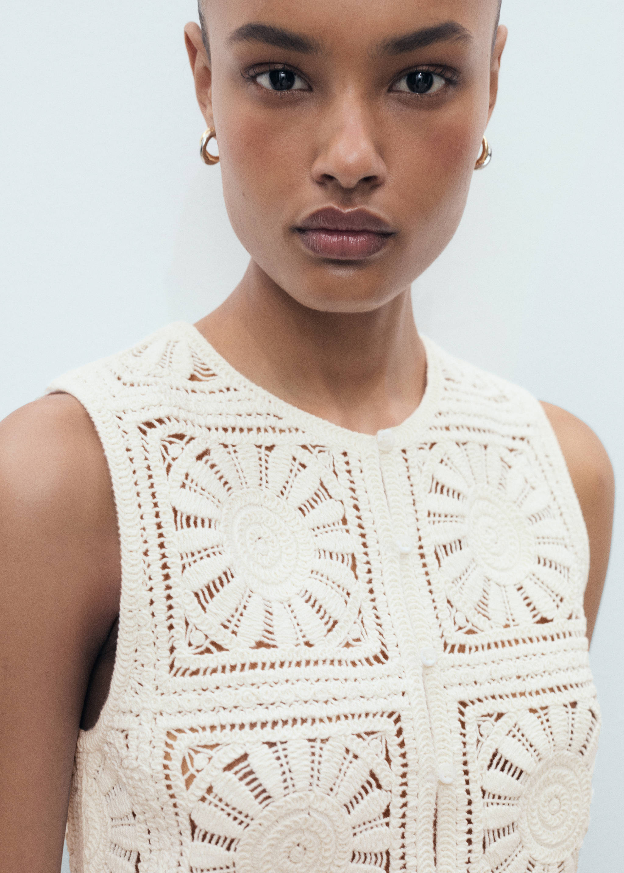 Crochet knitted vest - Details of the article 1