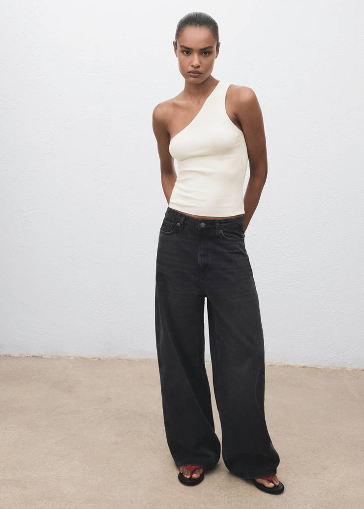 Knit asymmetric top — White