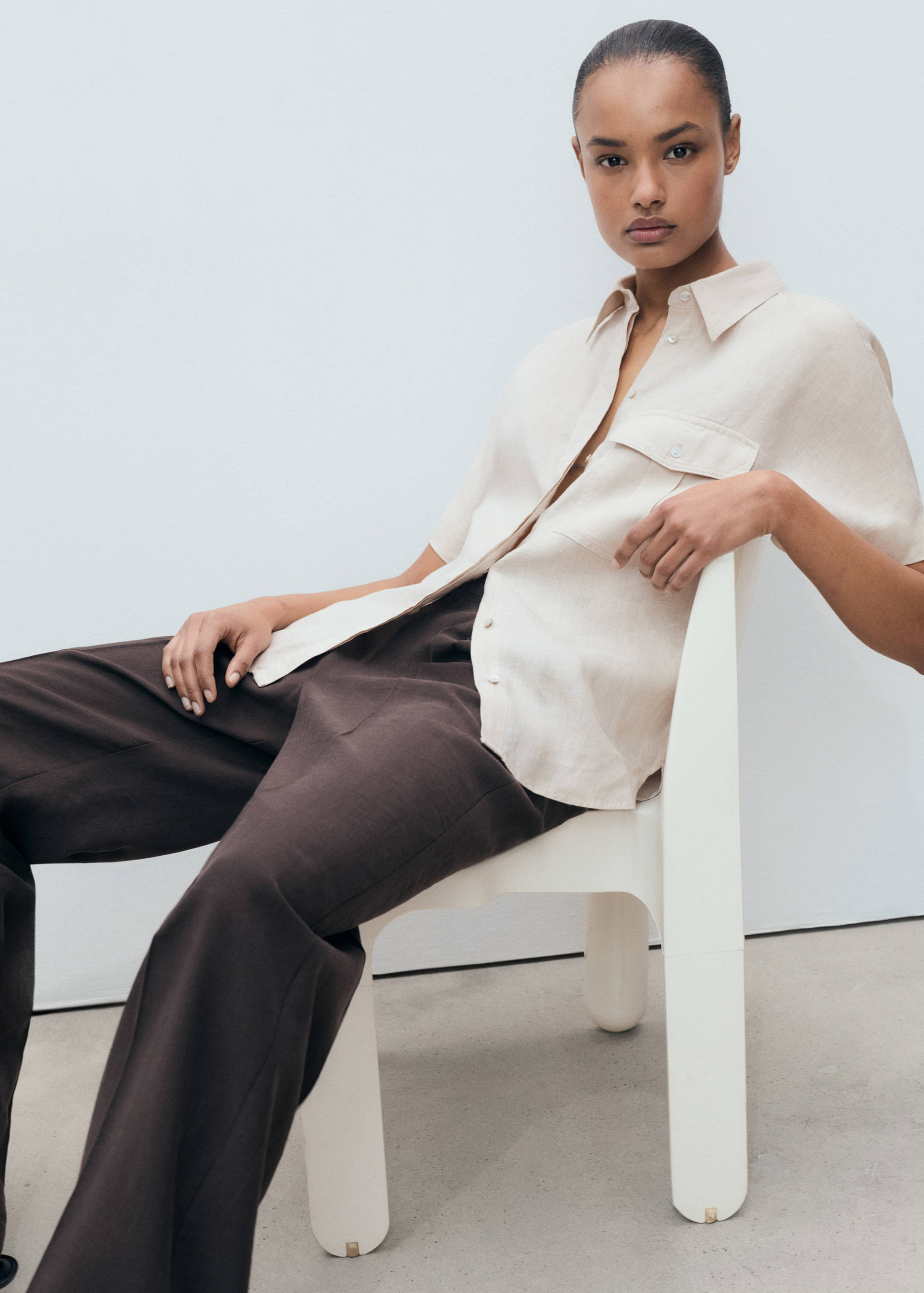 Pocket linen shirt - Details of the article 2