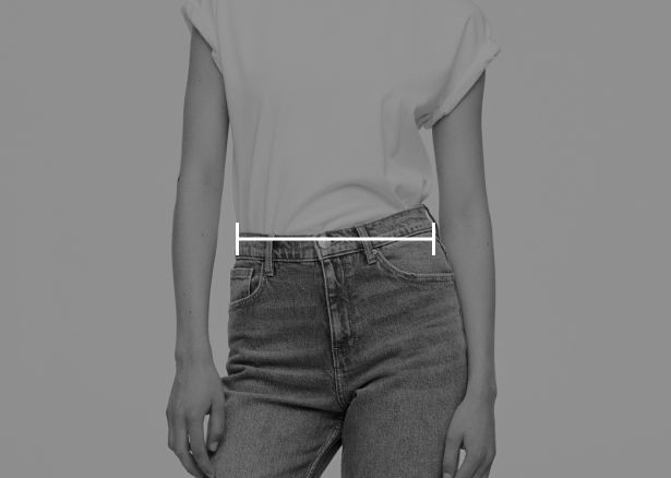 Mät runt med den smalaste delen av buken.