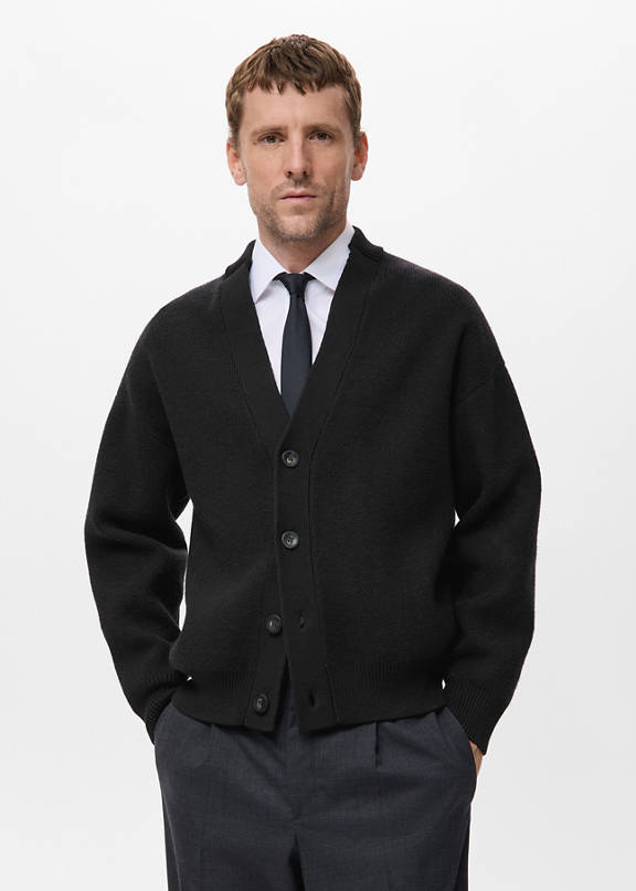 Business lunch outfits for men.
