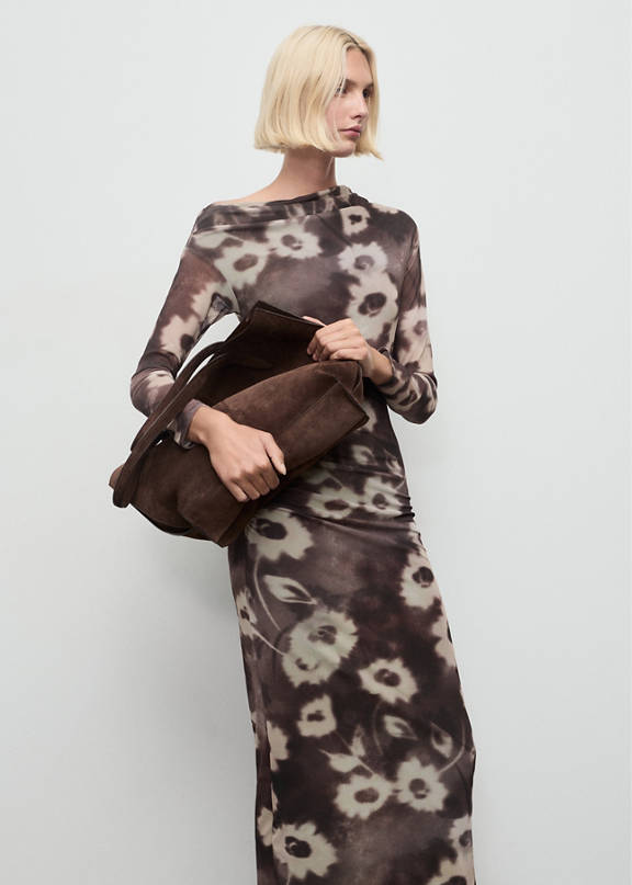 Dresses for Thanksgiving dinner.