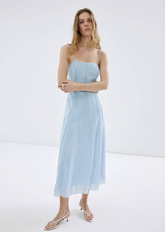 How to dress for a christening guest.