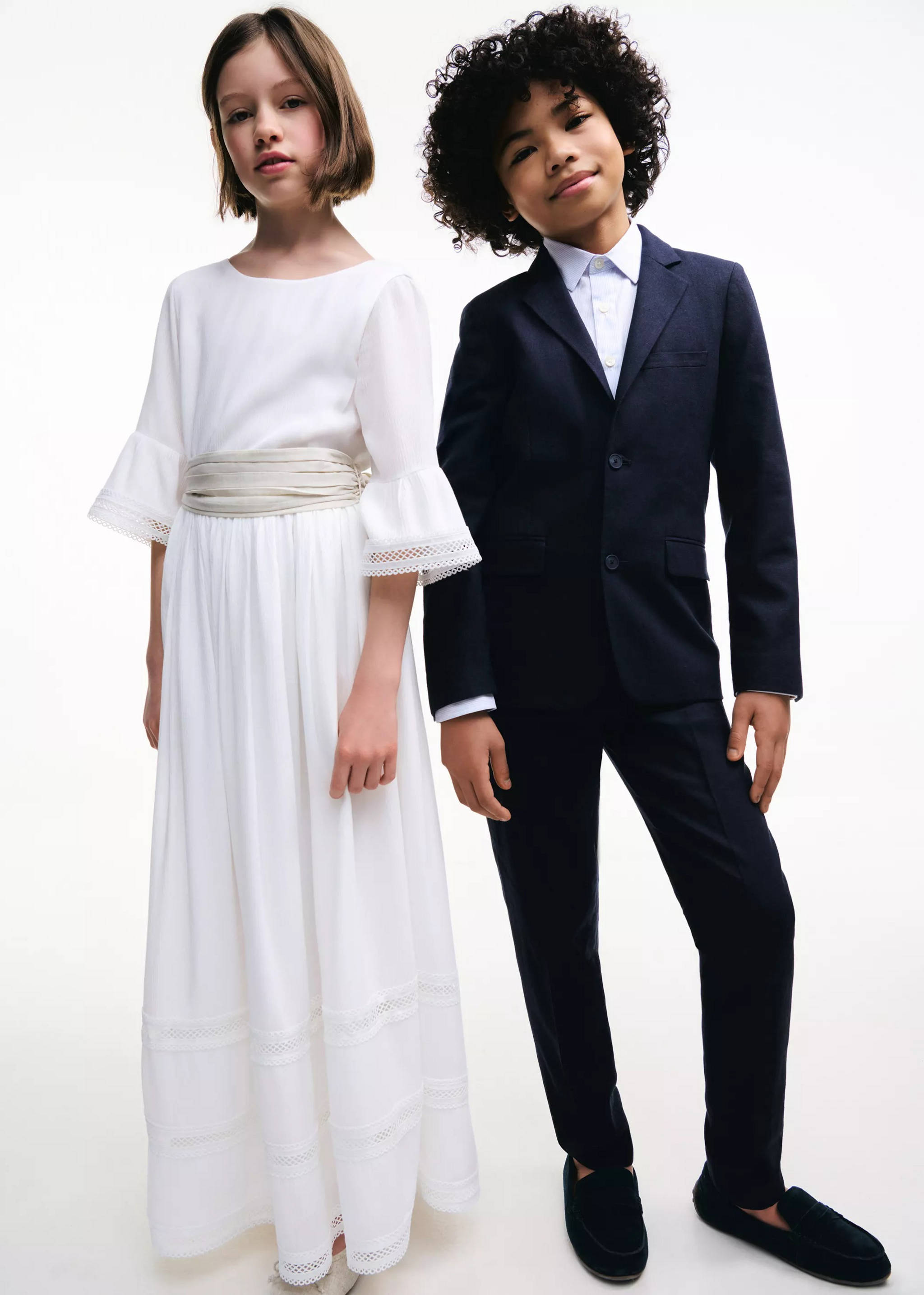 seo.discoverBy.trends_kids.vestidocomunion.1.image