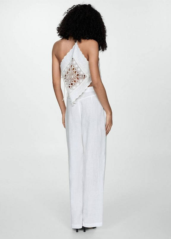 How to combine white pants for women.