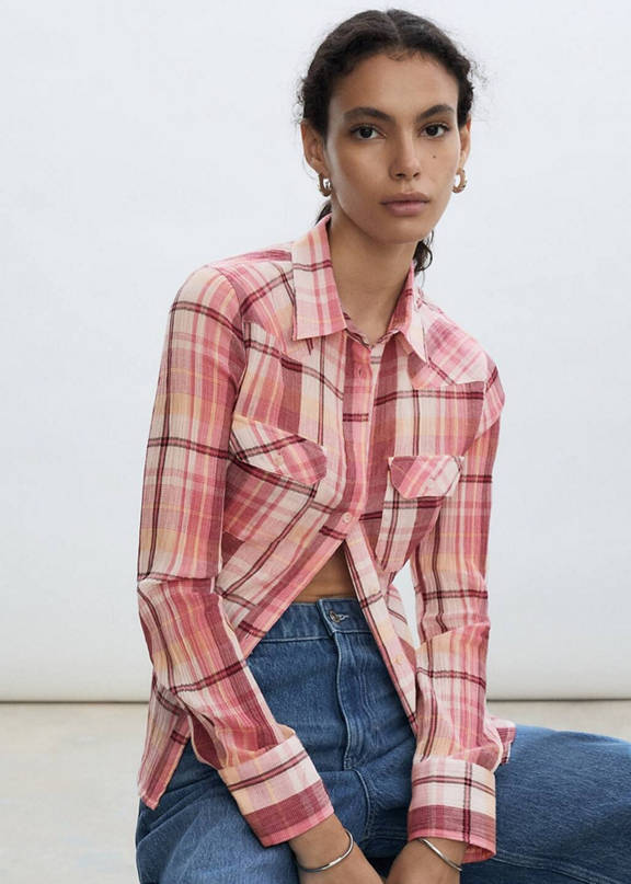 Outfit casual de mujer.